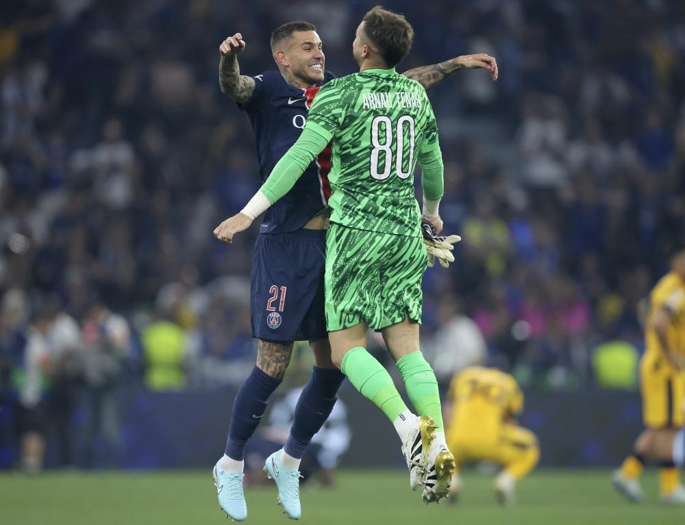 德甲强强对话引爆讨论