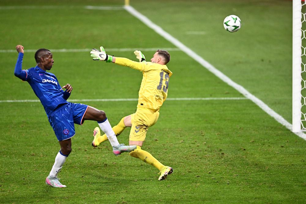 国脚连续两场关键进球