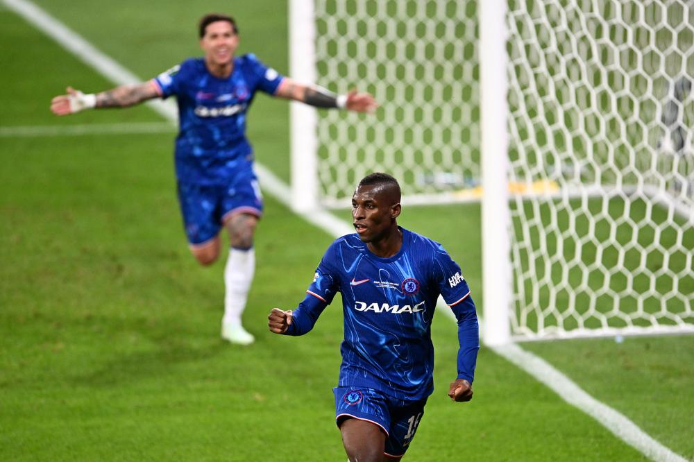 西乙联赛：余嘉豪出战19分钟，得到10分6篮板2盖帽